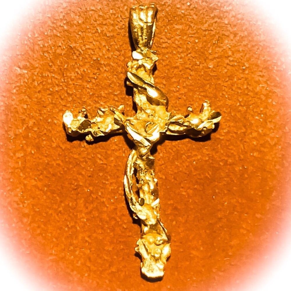 Lovely Solid Gold Cross Pendant Necklace Charm